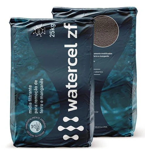Due confezioni originali di Watercel ZF in piedi.